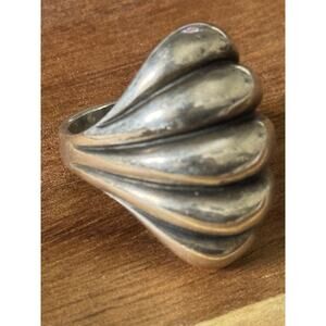 James Avery Vintage Retired Silver Scalloped Dome Ring Size 7.5